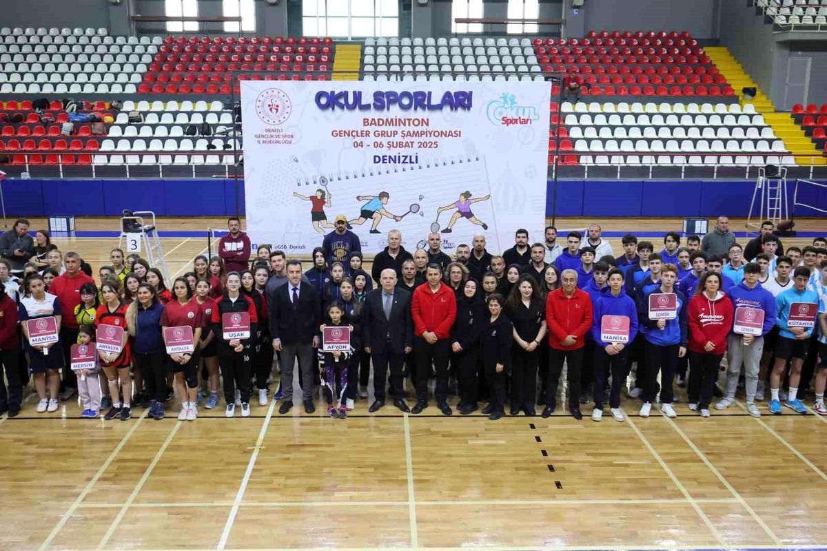 Denizli\'de Badminton Gençler Şampiyonası