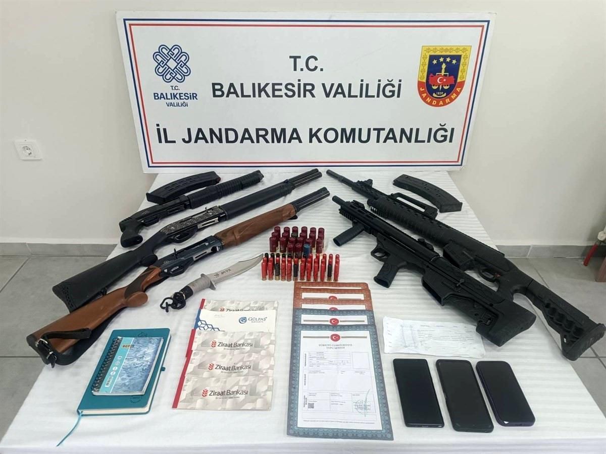Balıkesir\'de Senet Çetesi Operasyonu