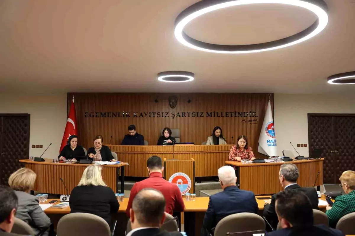 Maltepe Belediye Başkanı\'ndan Süreyya Plajı Açıklaması