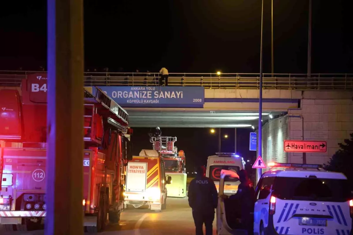 Konya\'da intihar girişimi, trafik durdu