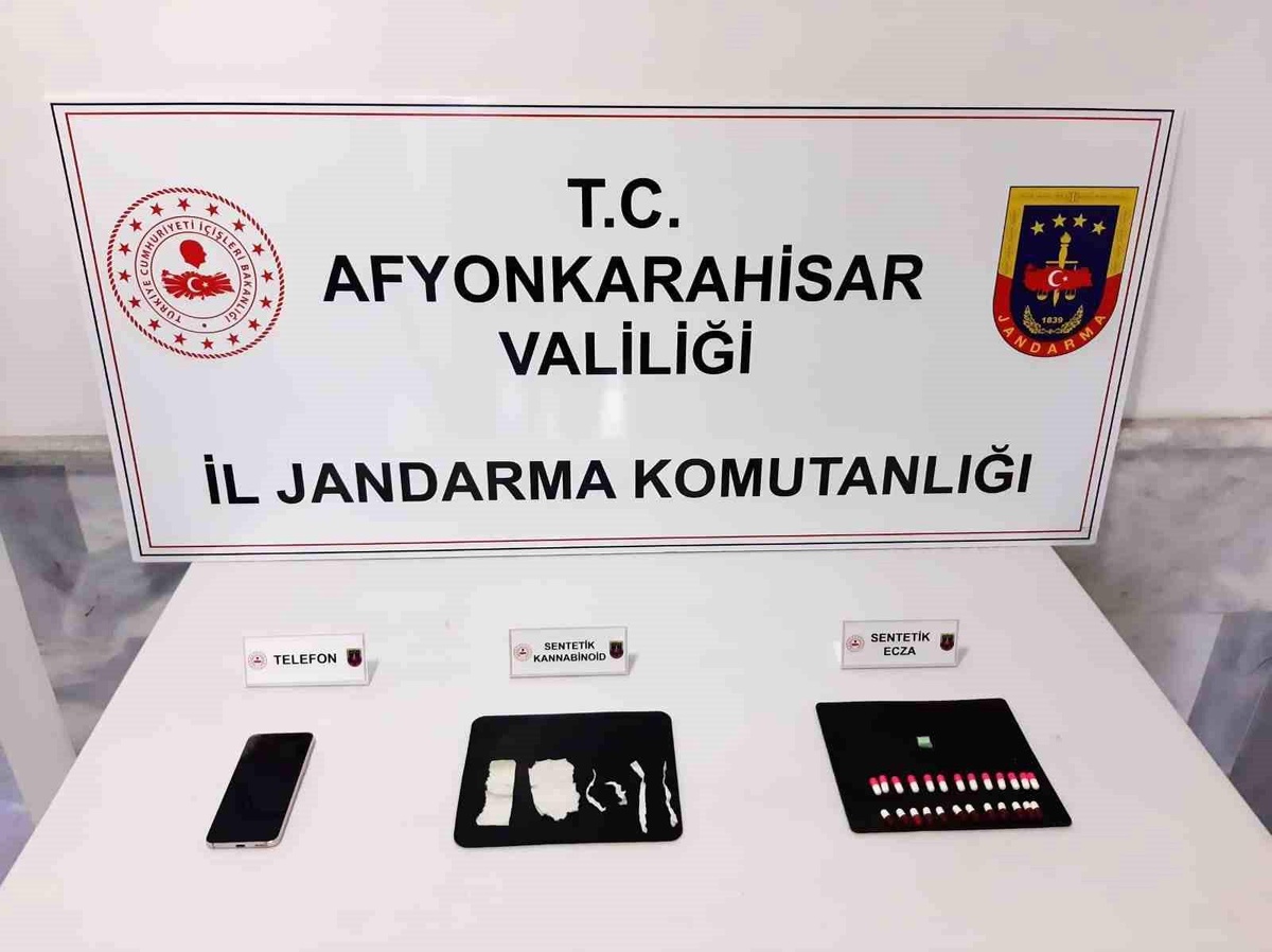 Uyuşturucu Taciri Afyonkarahisar\'da Yakalandı