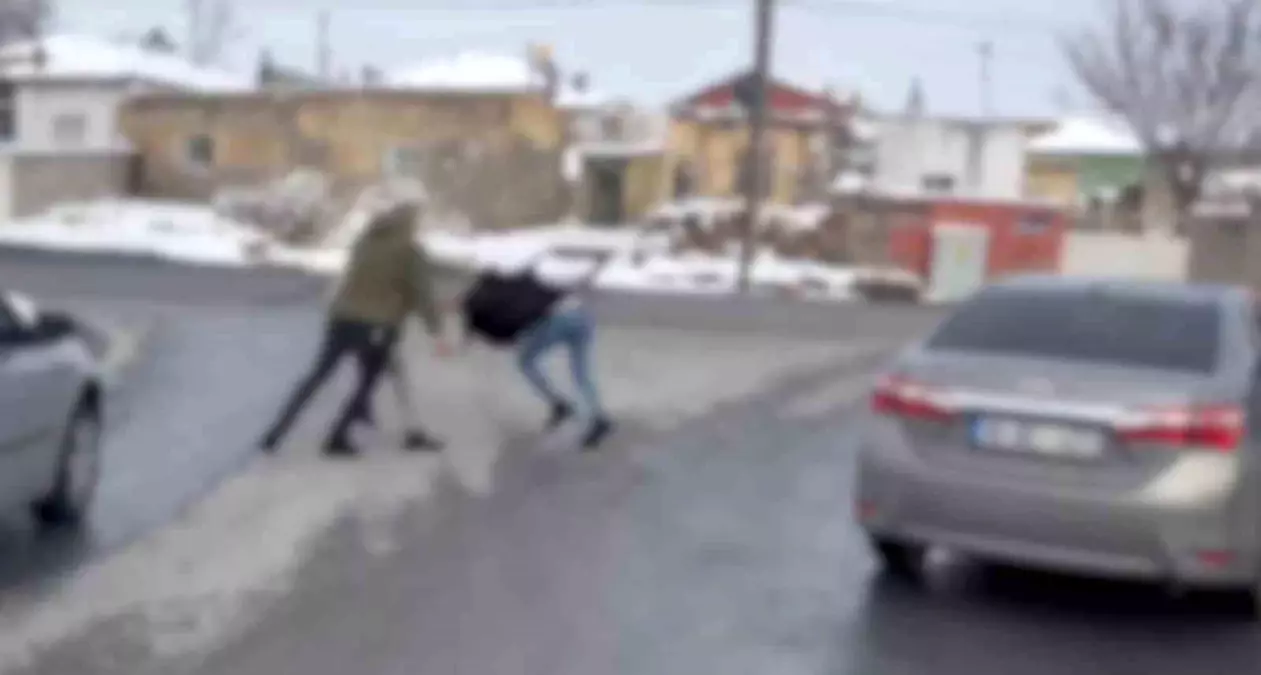 Kayseri\'de Uyuşturucu Operasyonu: 19 Gözaltı