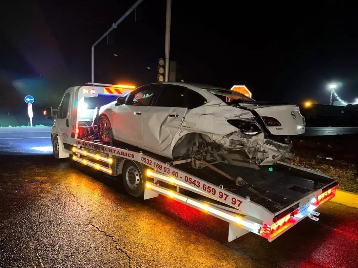 Mardin\'de Tır-Otomobil Kazası