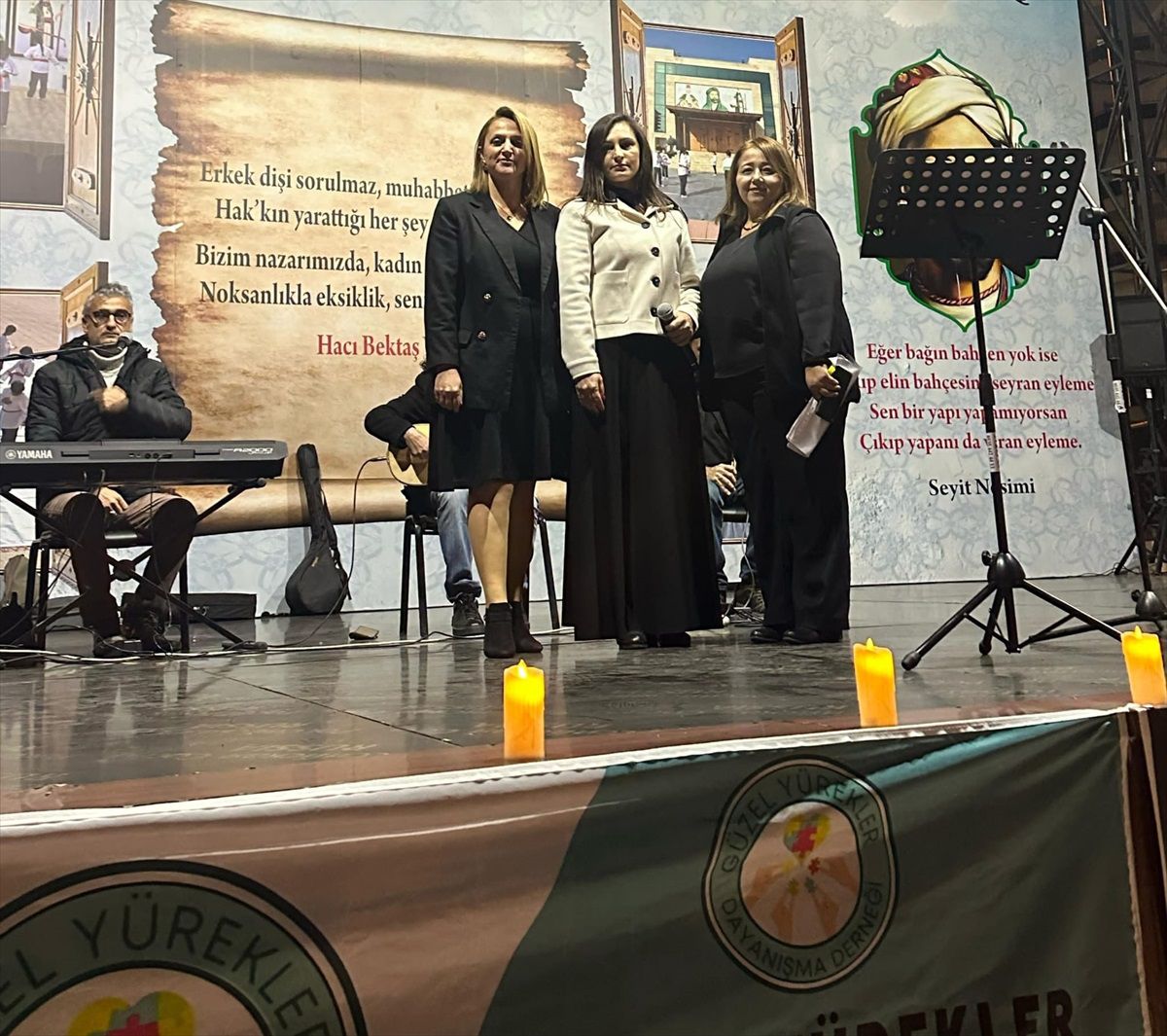 Mersin\'de Depremde Hayatını Kaybedenler Anıldı