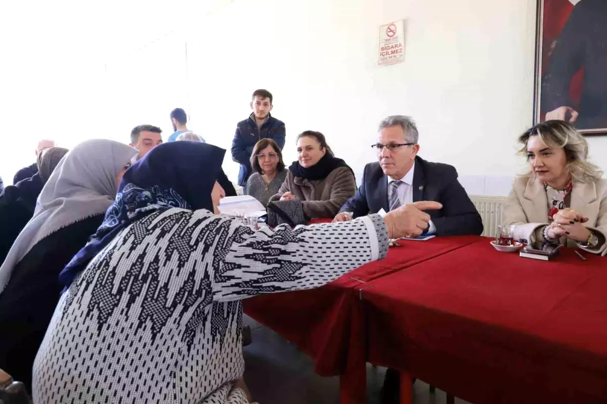 Nazilli Belediye Başkanı Tetik, İstiklal Mahallesi\'nde Halk Buluşmaları Düzenledi