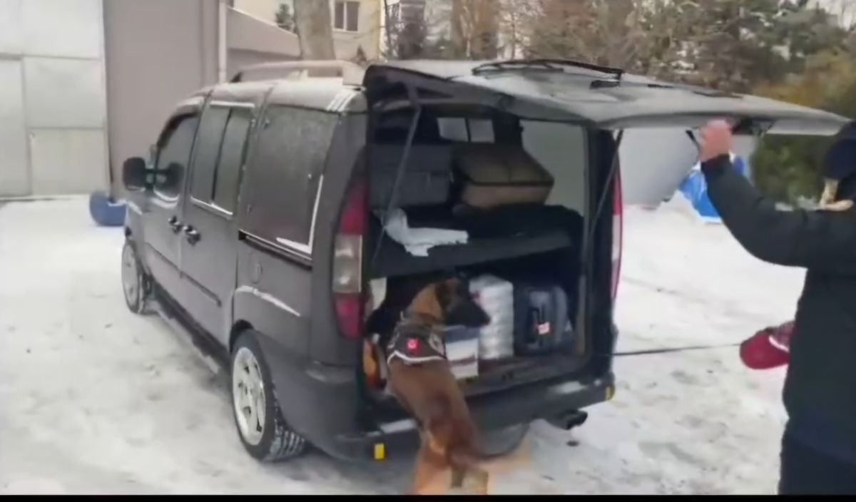 Polis Narkotik Operasyonunda 15 Kilo Uyuşturucu Ele Geçirildi