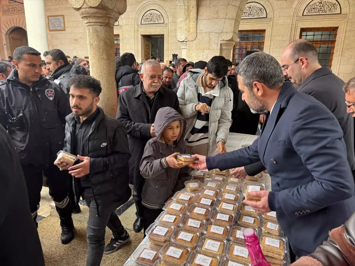 Şanlıurfa\'da Depremde Hayatını Kaybedenler Anıldı