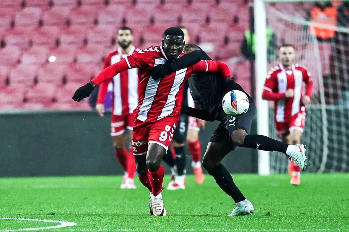 Samsunspor, Hatayspor\'u 2-0 Geçti