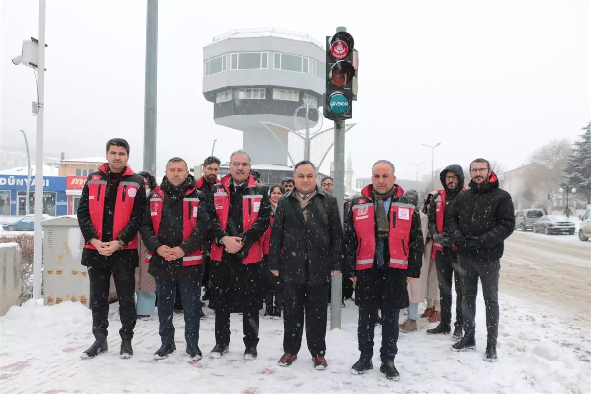 Yozgat\'ta trafik ışıkları "Aile Yılı"na özel yanıp sönüyor