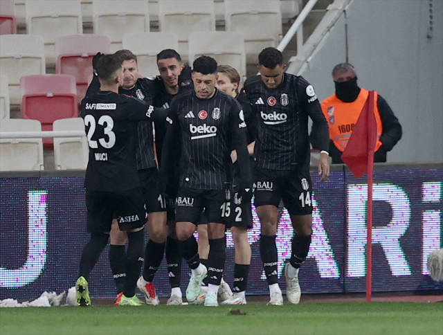 Beşiktaş, Sivasspor'u deplasmanda 2-0 yendi