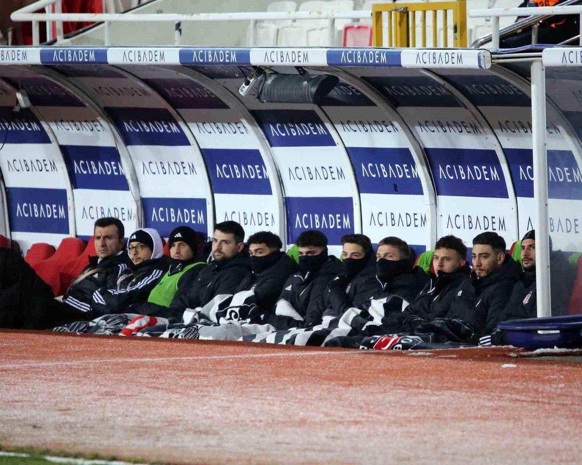 Beşiktaş Soğukta Zor Anlar Yaşadı