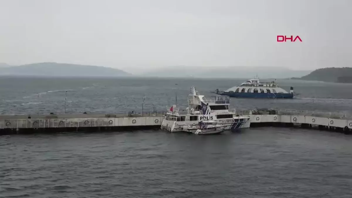 Gökçeada Feribot Seferleri Fırtına Nedeniyle İptal Edildi