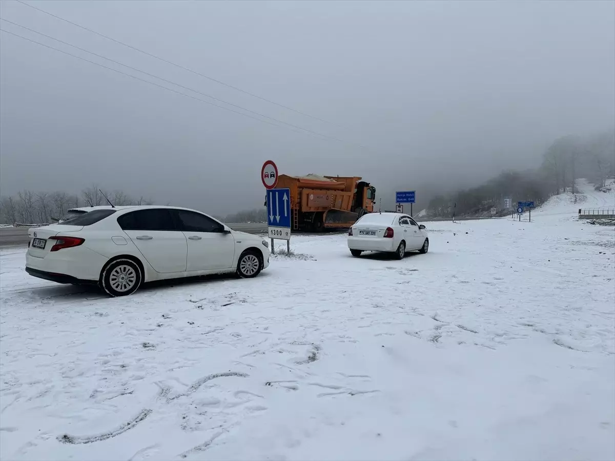 Kırklareli\'nde Kar Yağışı Etkili