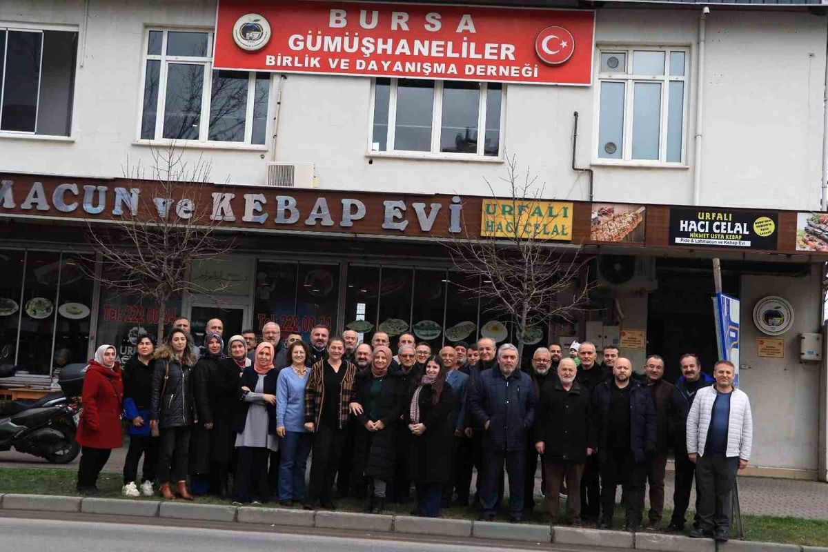 Öğretmeniyle 40 sene sonra Bursa\'da bir araya geldi
