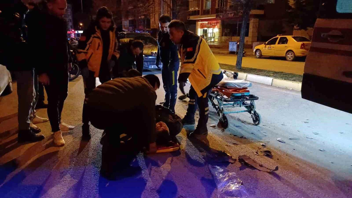 Çorum\'da Motosiklet Kazası: Sürücü Yaralı