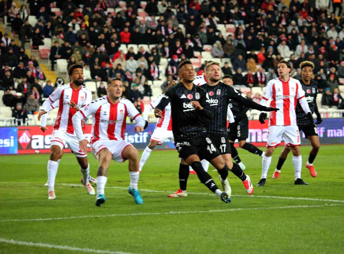 Sivasspor - Beşiktaş: İlk 15 Dakika Golsüz