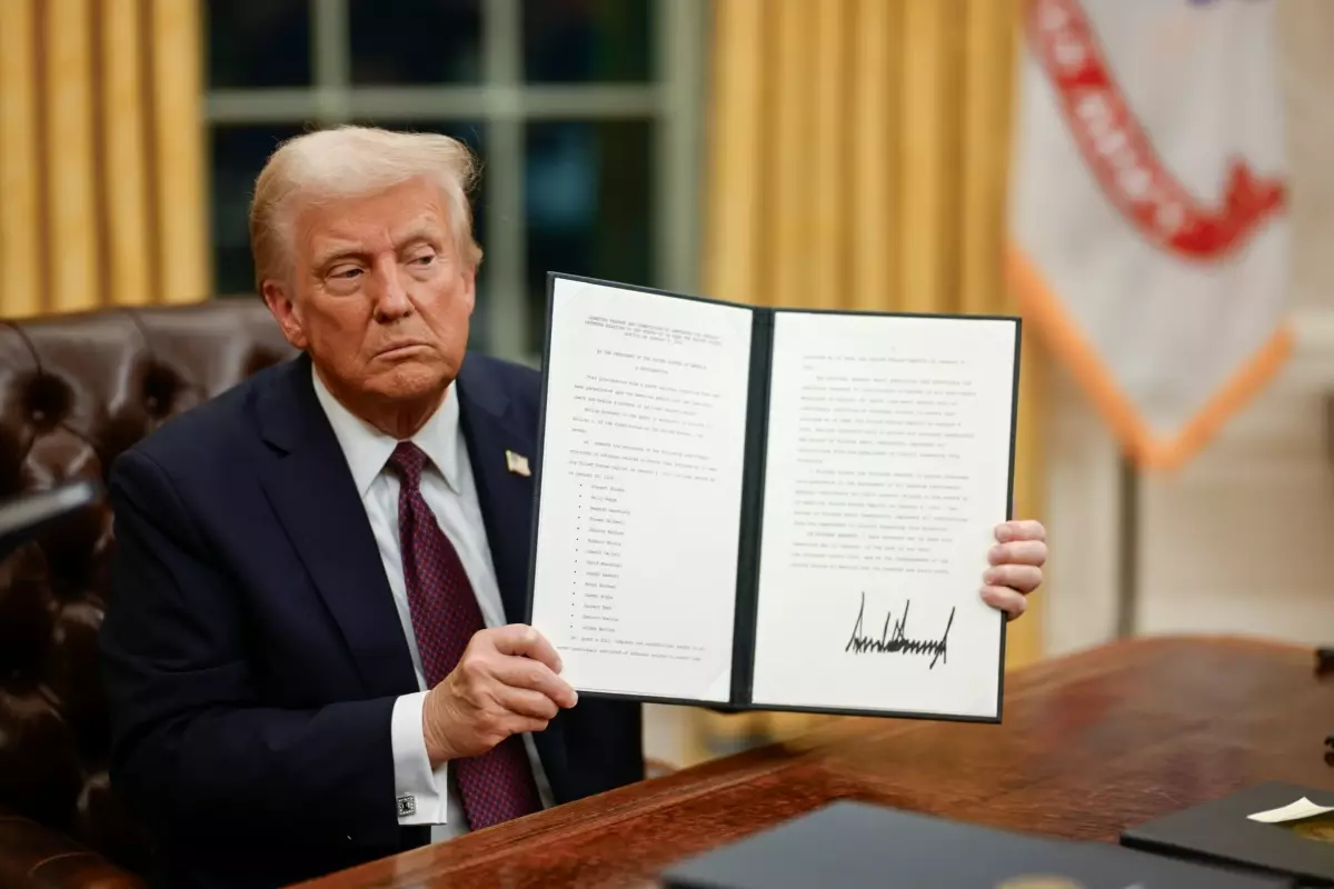 Trump, Biden\'ın Güvenlik İzni ve Bilgilere Erişimini İptal Etti