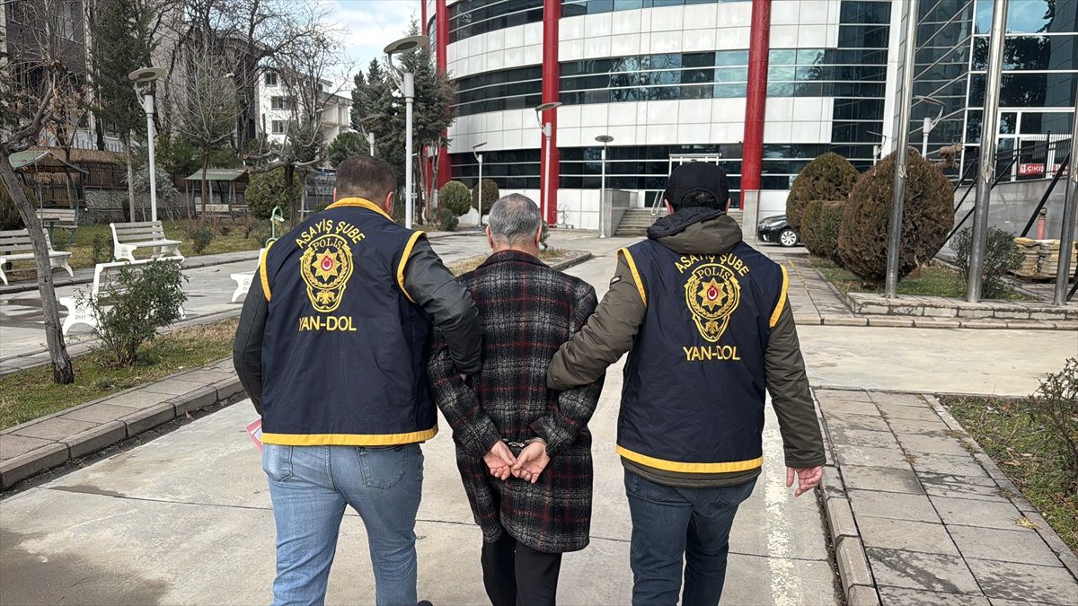 Adıyaman\'da Dolandırıcı Yakalandı