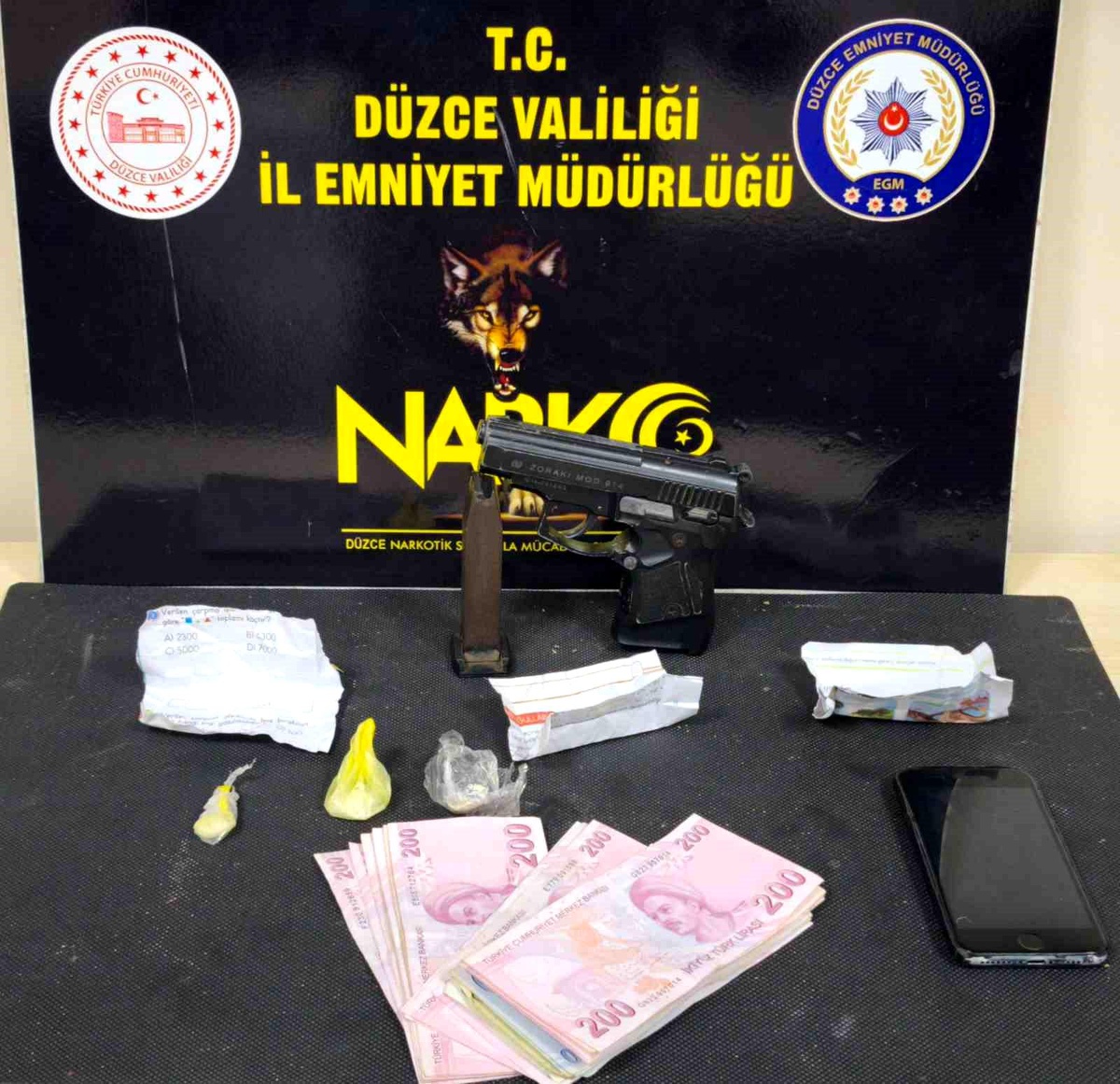 Düzce\'de Uyuşturucu Operasyonu: 3 Tutuklama