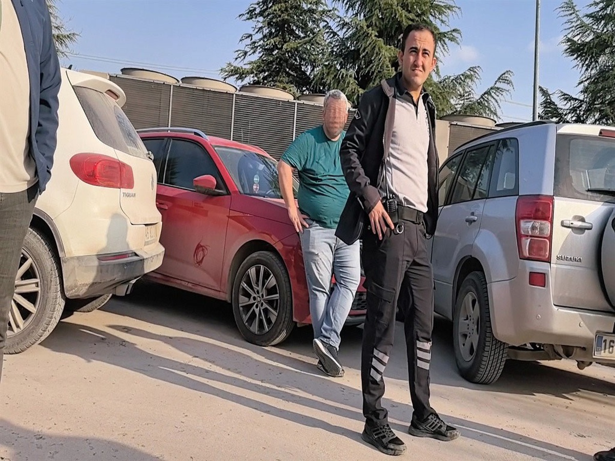 Hastane Otoparkında Doktorlar Arasında Kavga: Genel Cerrahi Uzmanı Tahliye Edildi