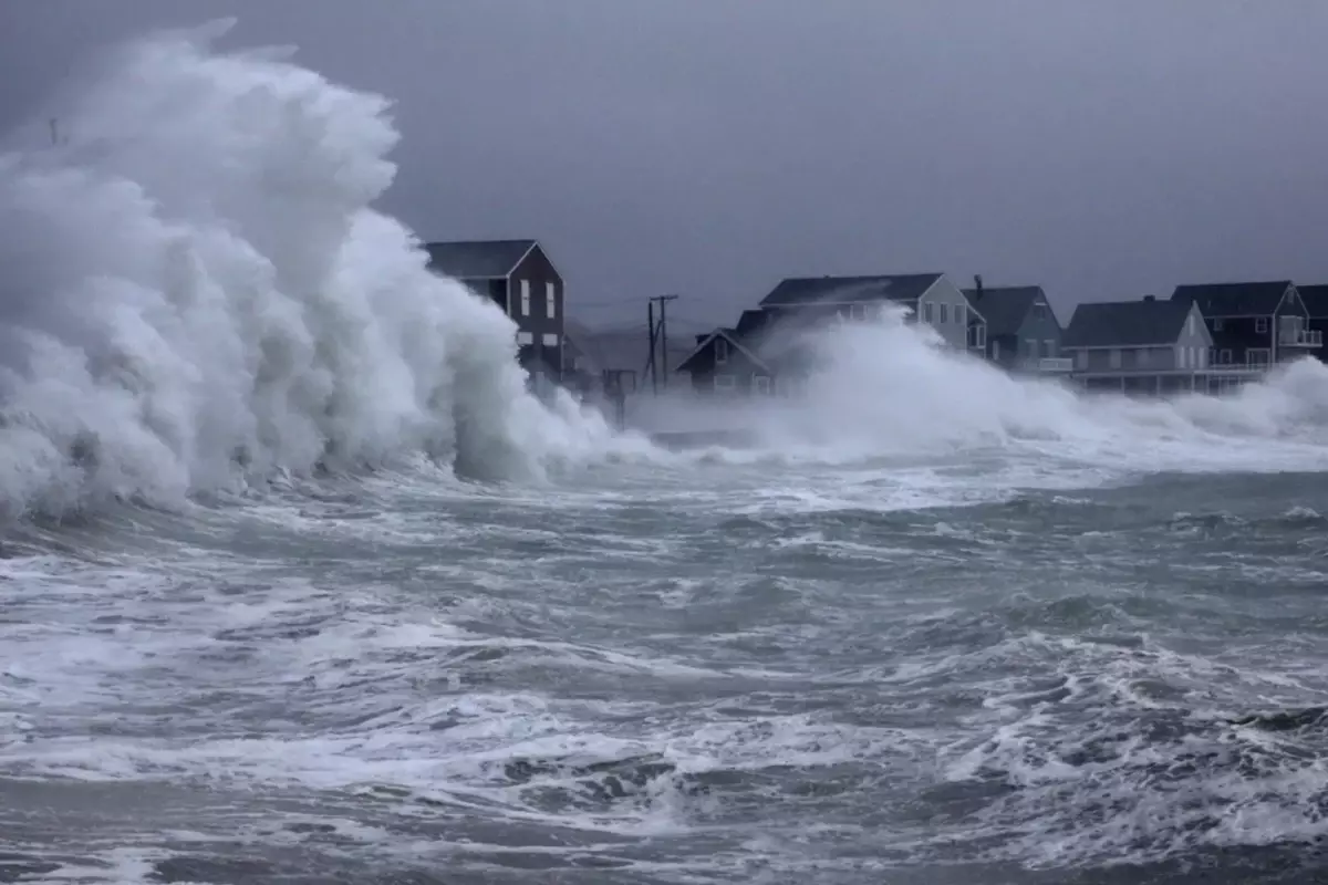 Karayipler\'de 7.6 büyüklüğünde deprem! 12 ülkeye tsunami uyarısı