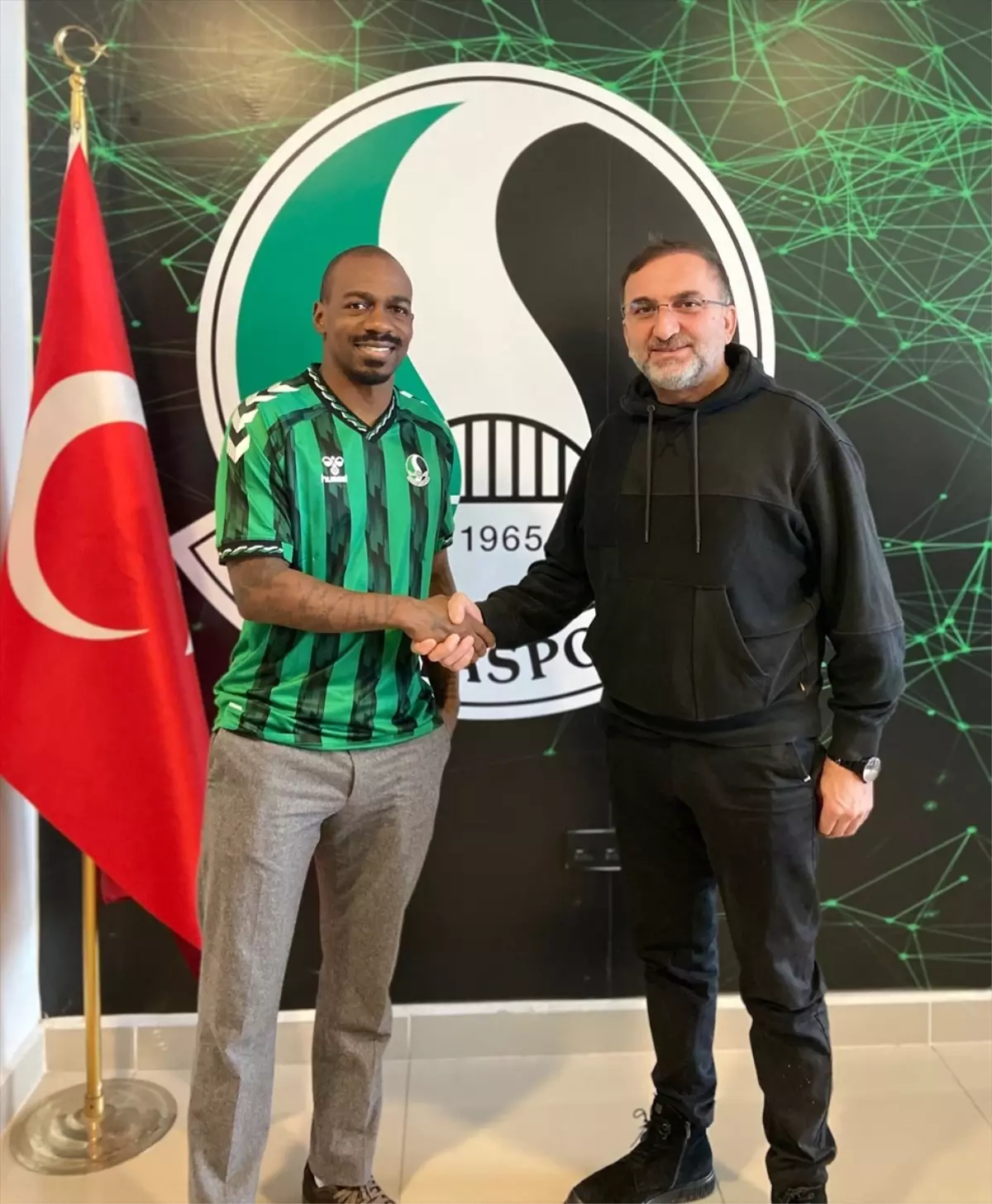 Sakaryaspor, Gael Kakuta ile Sözleşme İmzaladı