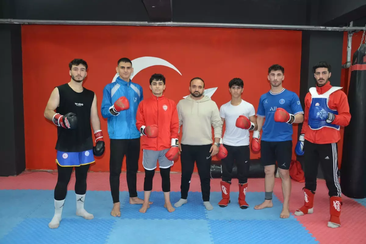 Şırnaklı Wushu Sporcuları Yalova\'ya Hareket Etti