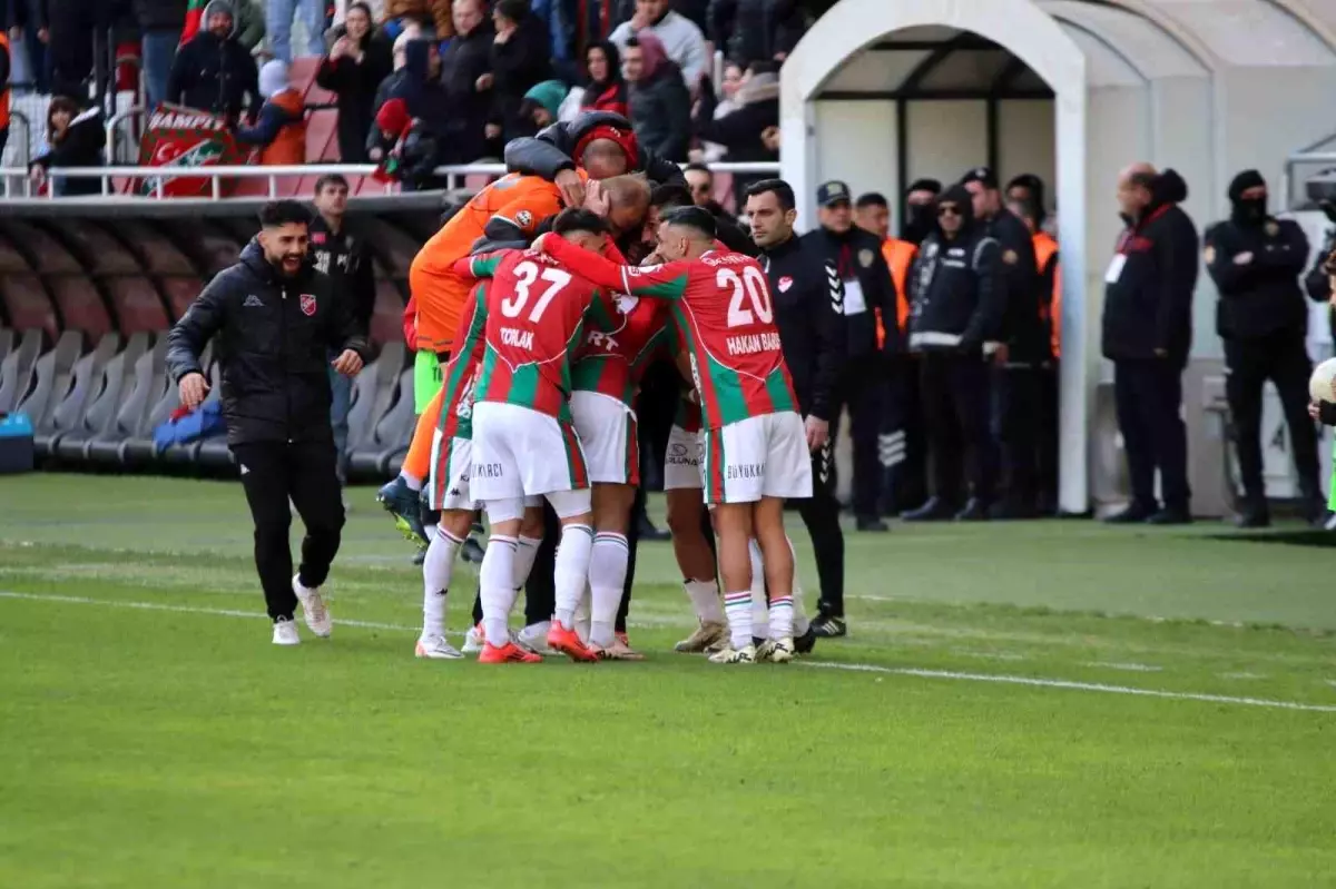 Karşıyaka, Hopaspor\'u 1-0 Mağlup Etti