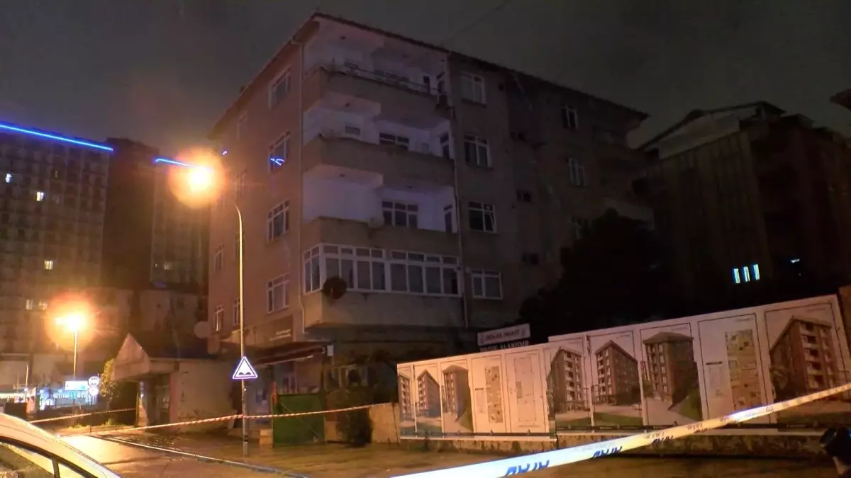 Tuzla\'da 4 Katlı Apartman Ses Gelmesi Nedeniyle Boşaltıldı