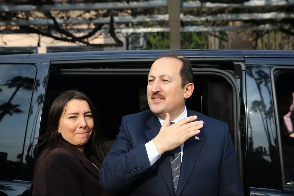 AFAD Başkanlığına atanan Vali Ali Hamza Pehlivan Mersin\'den uğurlandı