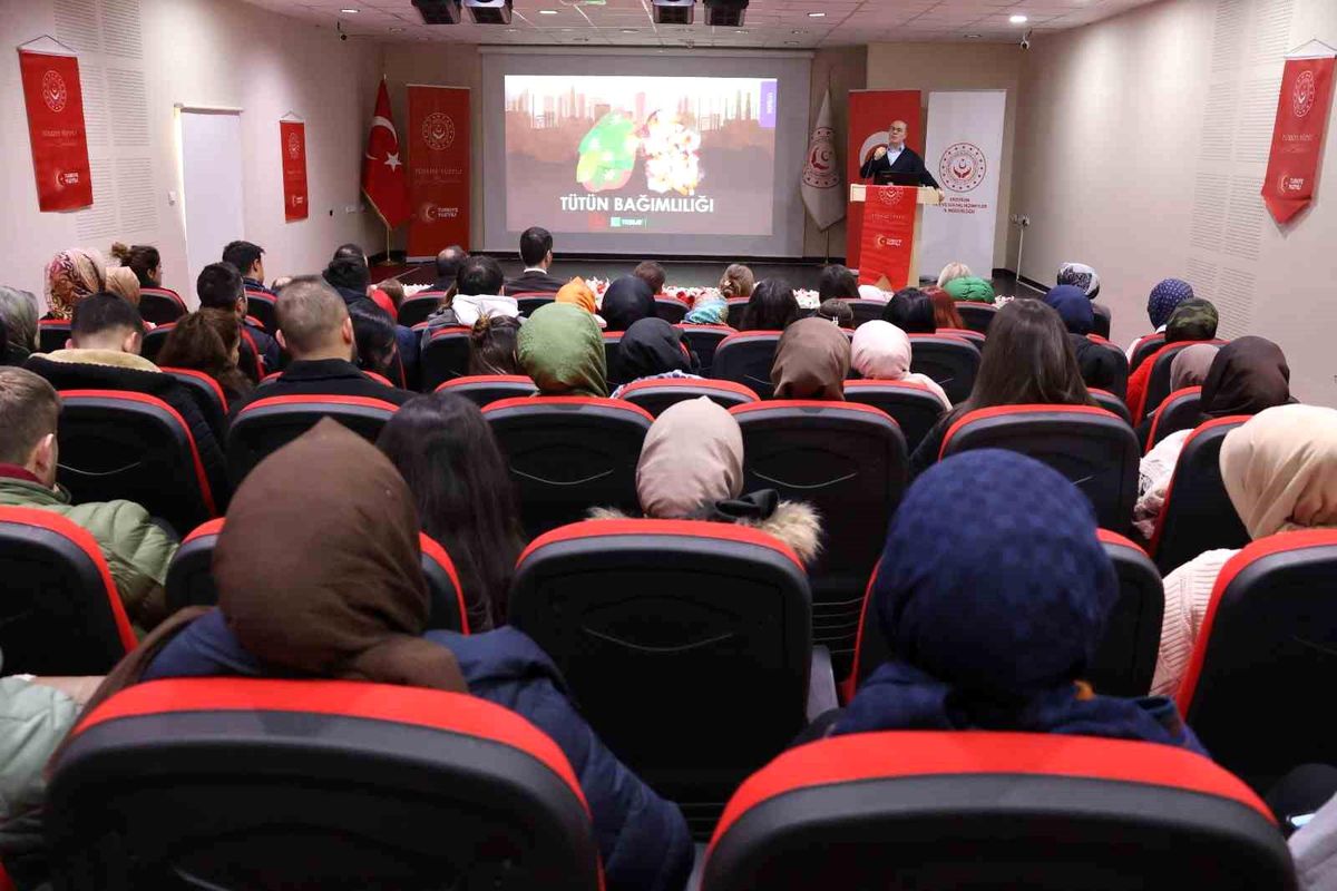 \'Aile Söyleşileri\' programında ailenin önemi vurgulandı