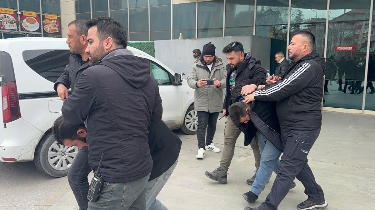 Gece Bekçisi 250 Ton Arpa Çaldı, Yakalandı