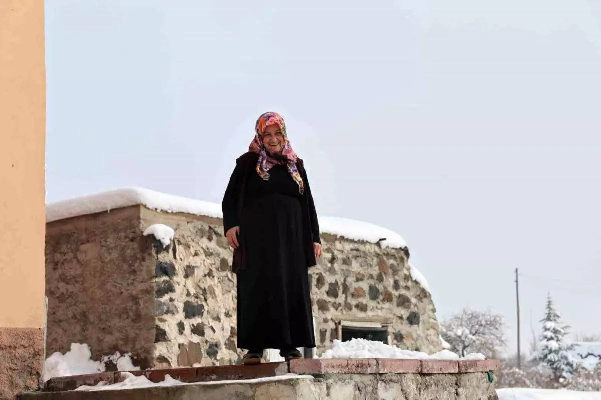 Hacılar Belediyesi Kar Yağışında Vatandaşların Yanında