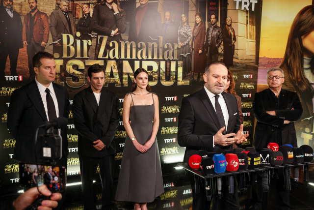 'Bir Zamanlar İstanbul' Dizisi İçin Nostaljik Gala Düzenlendi