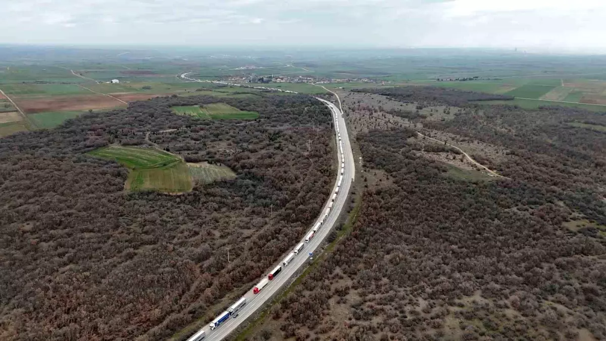 Edirne Sınırında Tır Kuyruğu