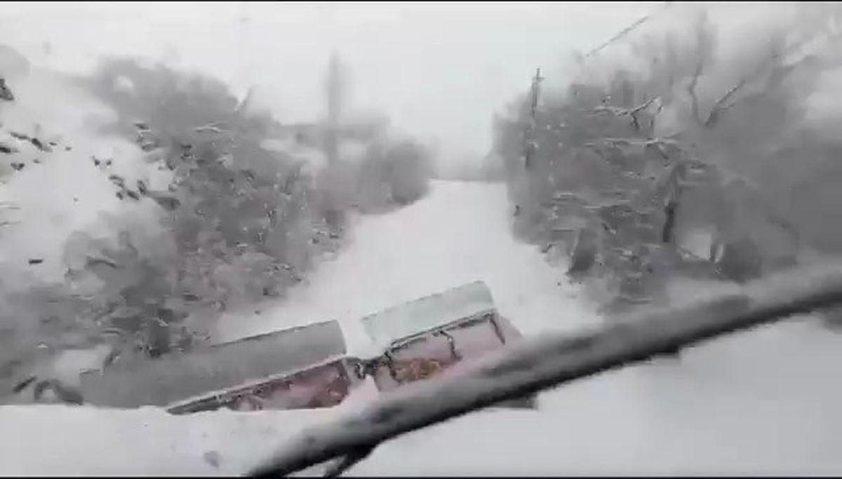 Elazığ\'da Kar Yağışı 17 Köy Yolunu Kapattı