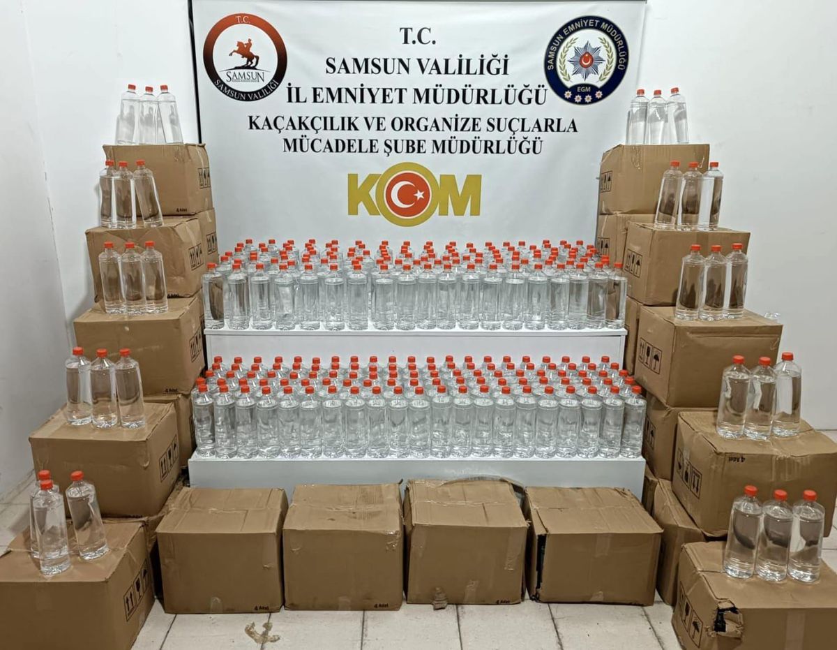 Samsun\'da Kamyonette 1 Ton Etil Alkol Ele Geçirildi