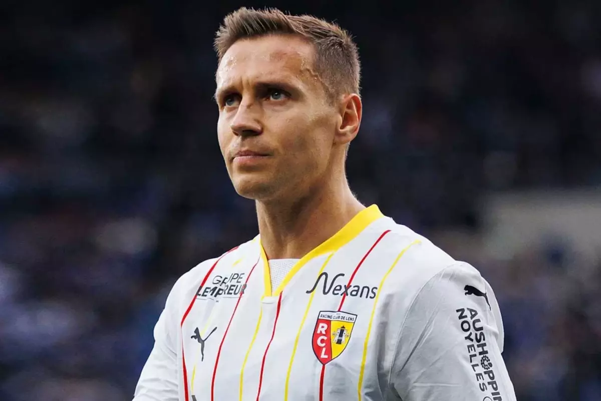 Galatasaray, Przemyslaw Frankowski transferini KAP\'a bildirdi