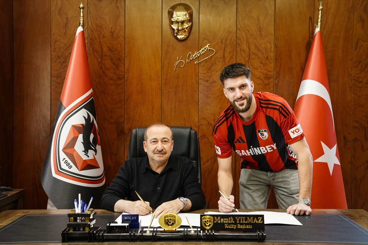 Gaziantep FK, Anel Husic\'i Kiraladı