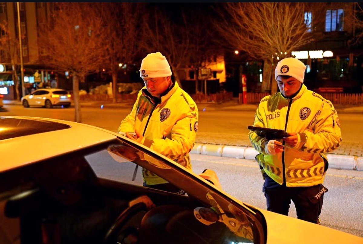 Isparta\'da Narkotik ve Trafik Denetimi
