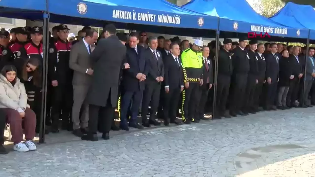 Kumluca\'da Motosiklet Kazasında Hayatını Kaybeden Polis Memuru İçin Tören Düzenlendi