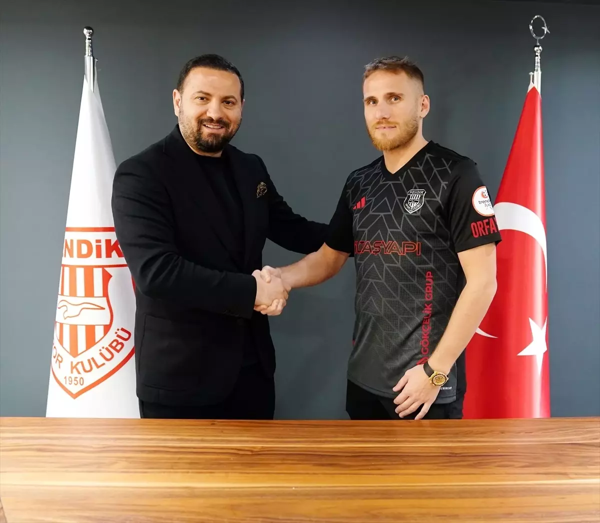 Pendikspor, Samuel Saiz\'i Kiraladı