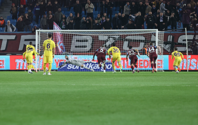 Trabzonspor, Eyüpspor'u sahasında 1-0 yendi