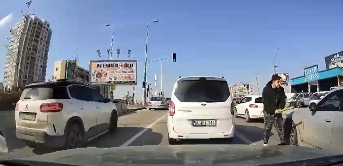 Ankara\'da Trafik Tartışması: Beyzbol Sopasıyla Saldırı