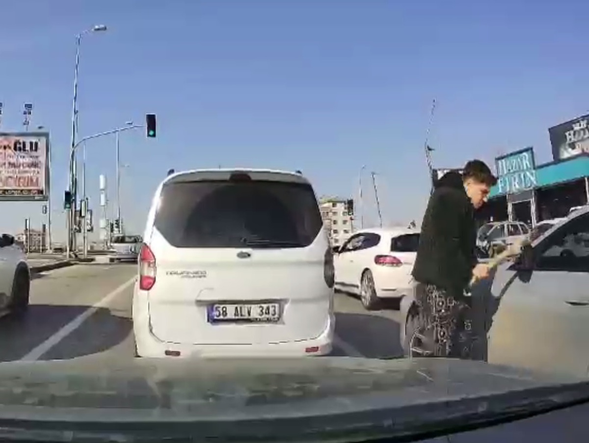 ANKARA\'da Trafik Tartışması Sonrası Beyzbol Sopasıyla Saldırı
