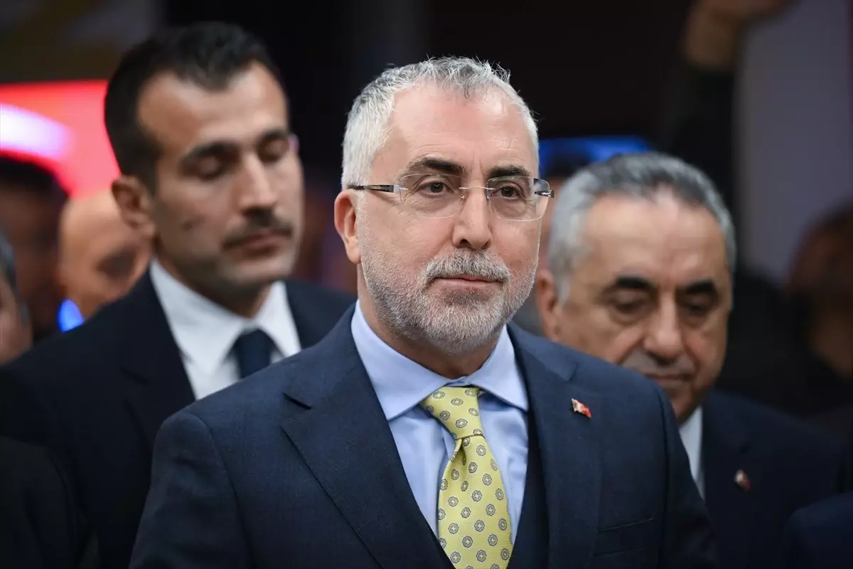 Bakan Işıkhan, "Türk ve Türkiye Yüzyılı İçin Kamu Personel Rejimi Önerisi" programında konuştu Açıklaması