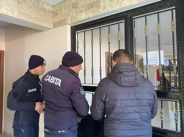 Bakanlıktan gönderilen 'Acele' ibareli yazı sonrası 13 kapıya mühür vuruldu