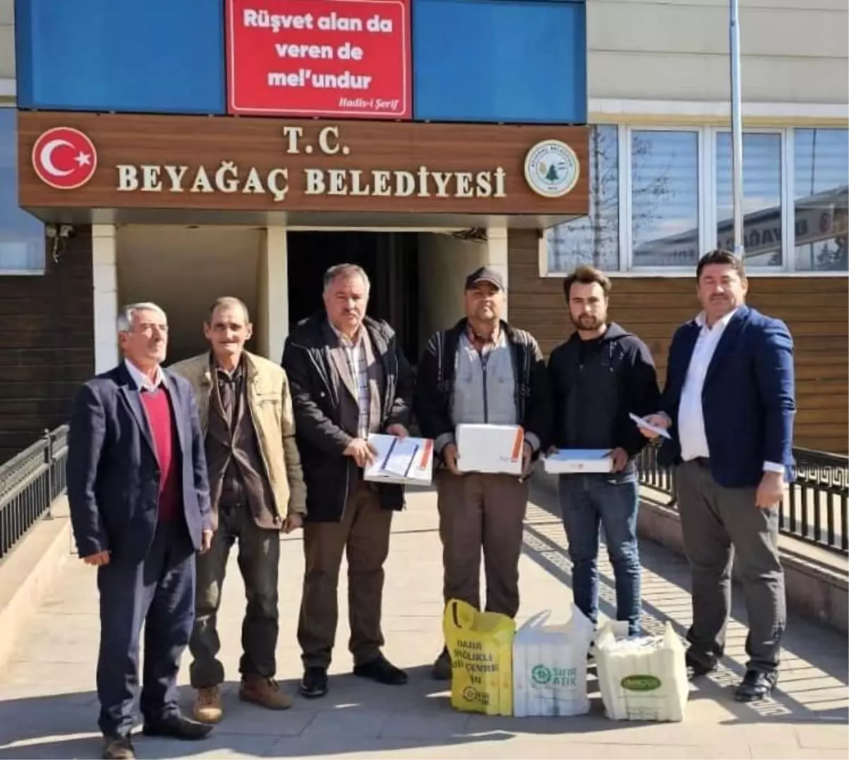 Beyağaç Belediyesi\'nden Düğünlere Ücretsiz Davetiye Desteği