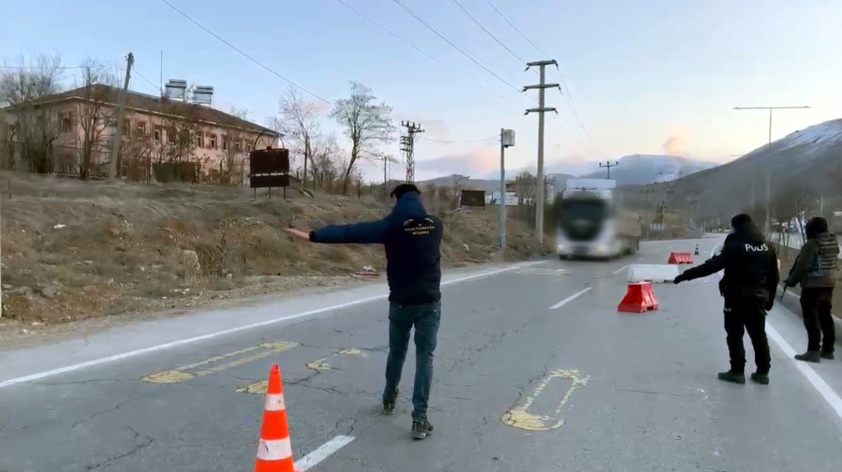 Bitlis\'te kaçak göçmen operasyonu: 31 kişi yakalandı