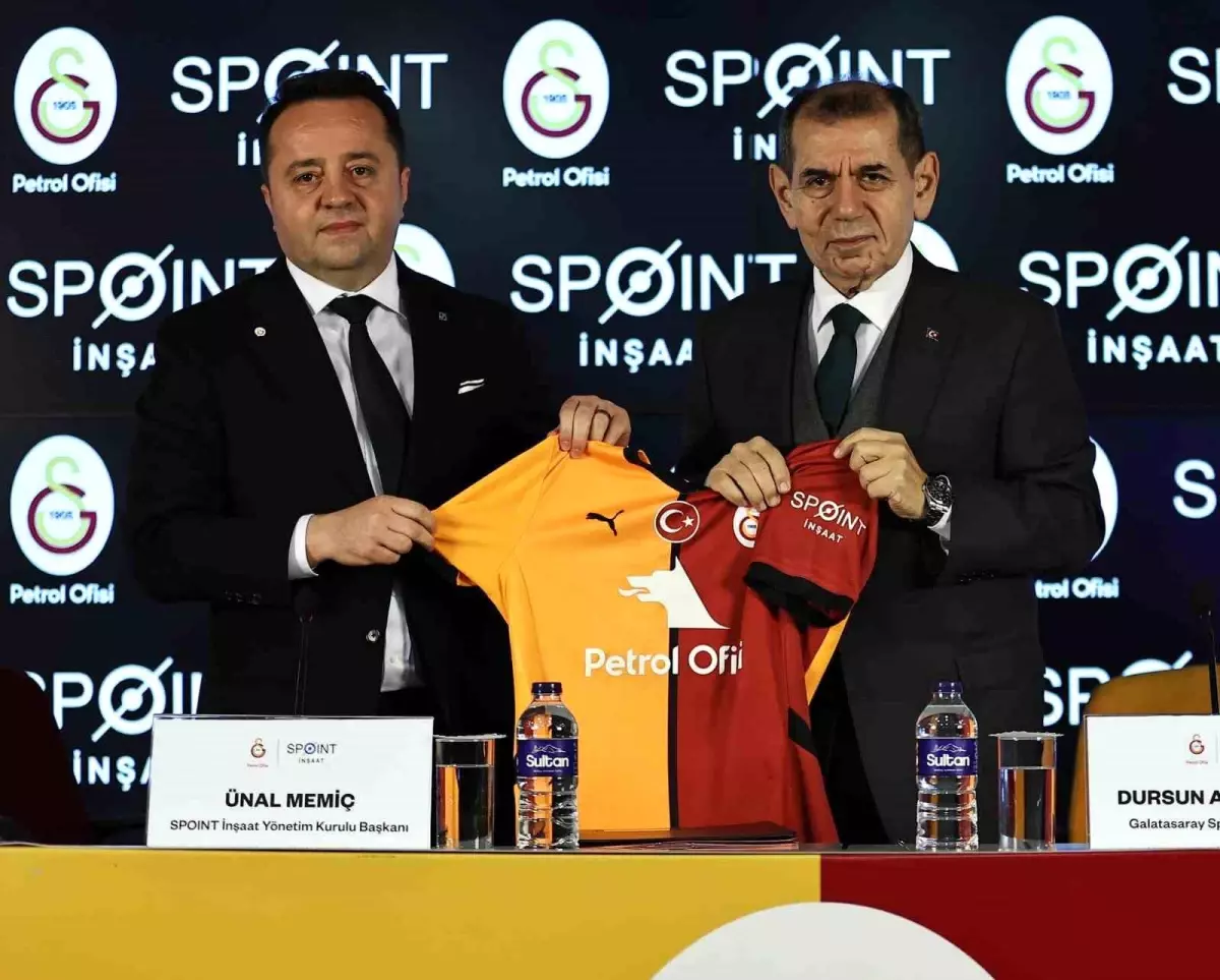 Özbek\'ten Futbolu Kutuplaştıran Yorumlara Tepki